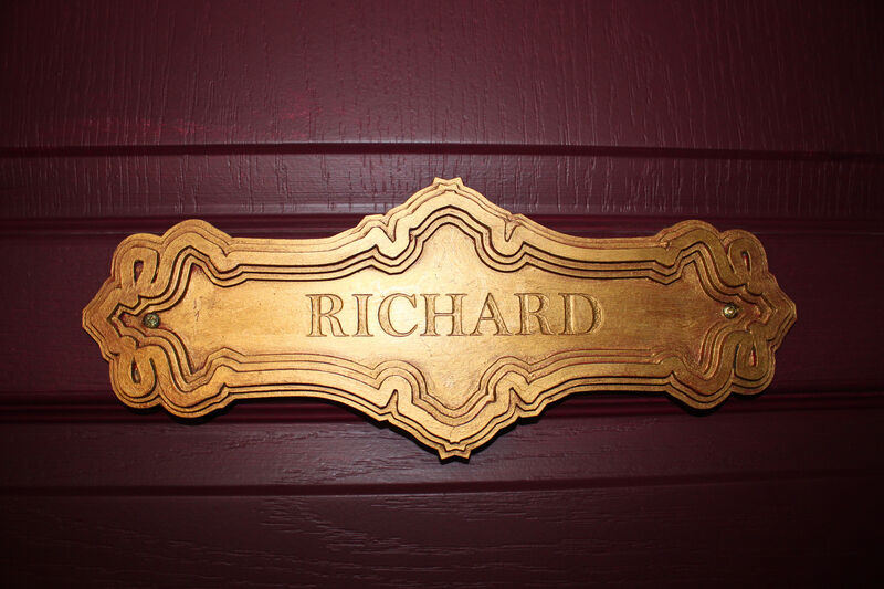 1 Richard Plaque 1 Richard Plaque