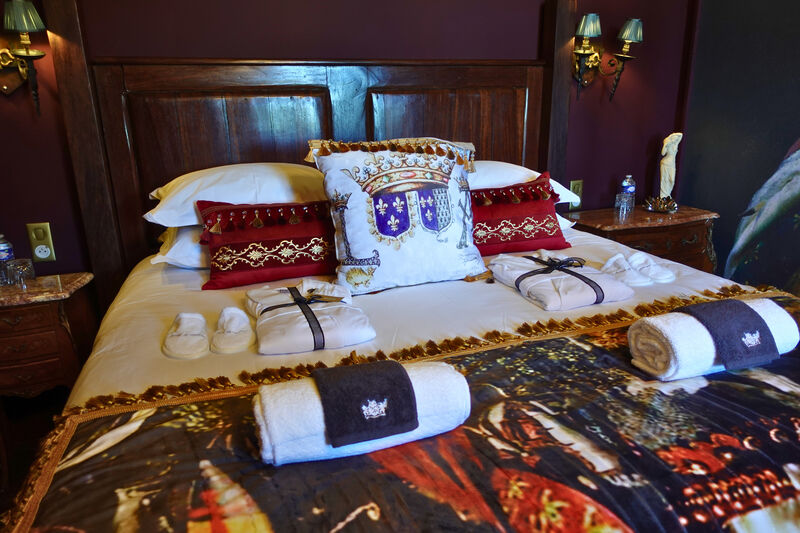 4 Richard Bed 1 4 Richard Bed 1