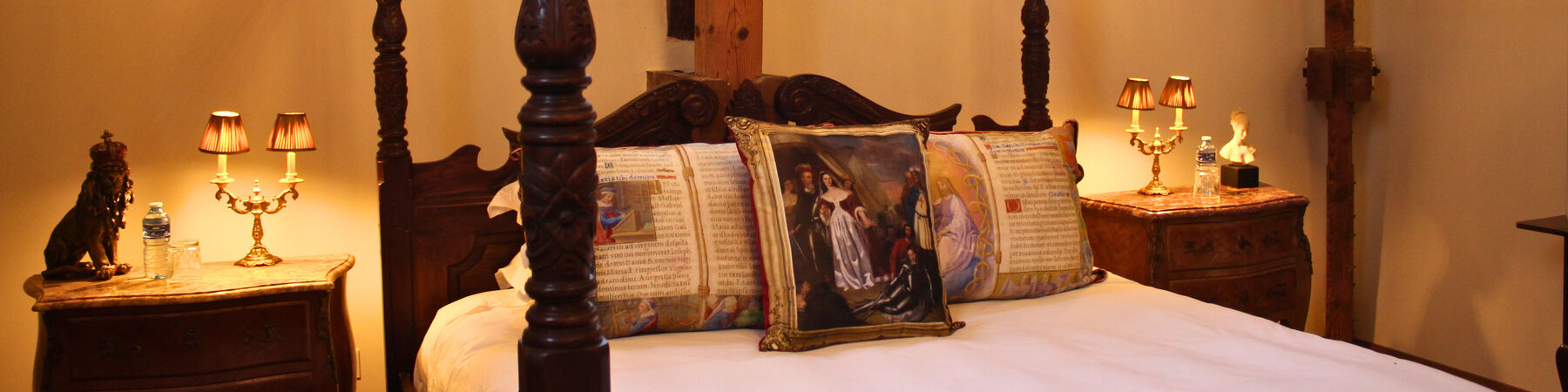 4 Josephine Bed 2 4 Josephine Bed 2